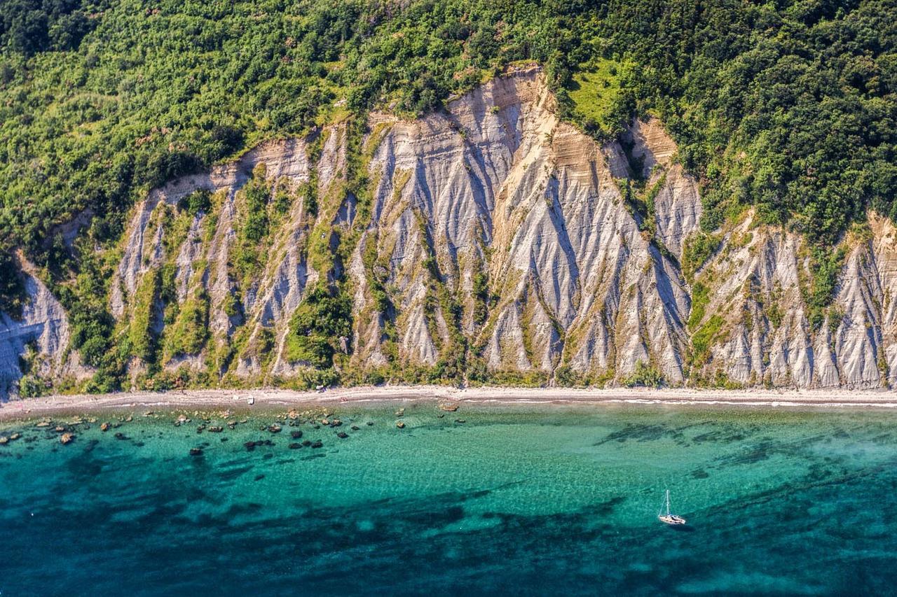 Barbara Piran Beach Hotel Buitenkant foto